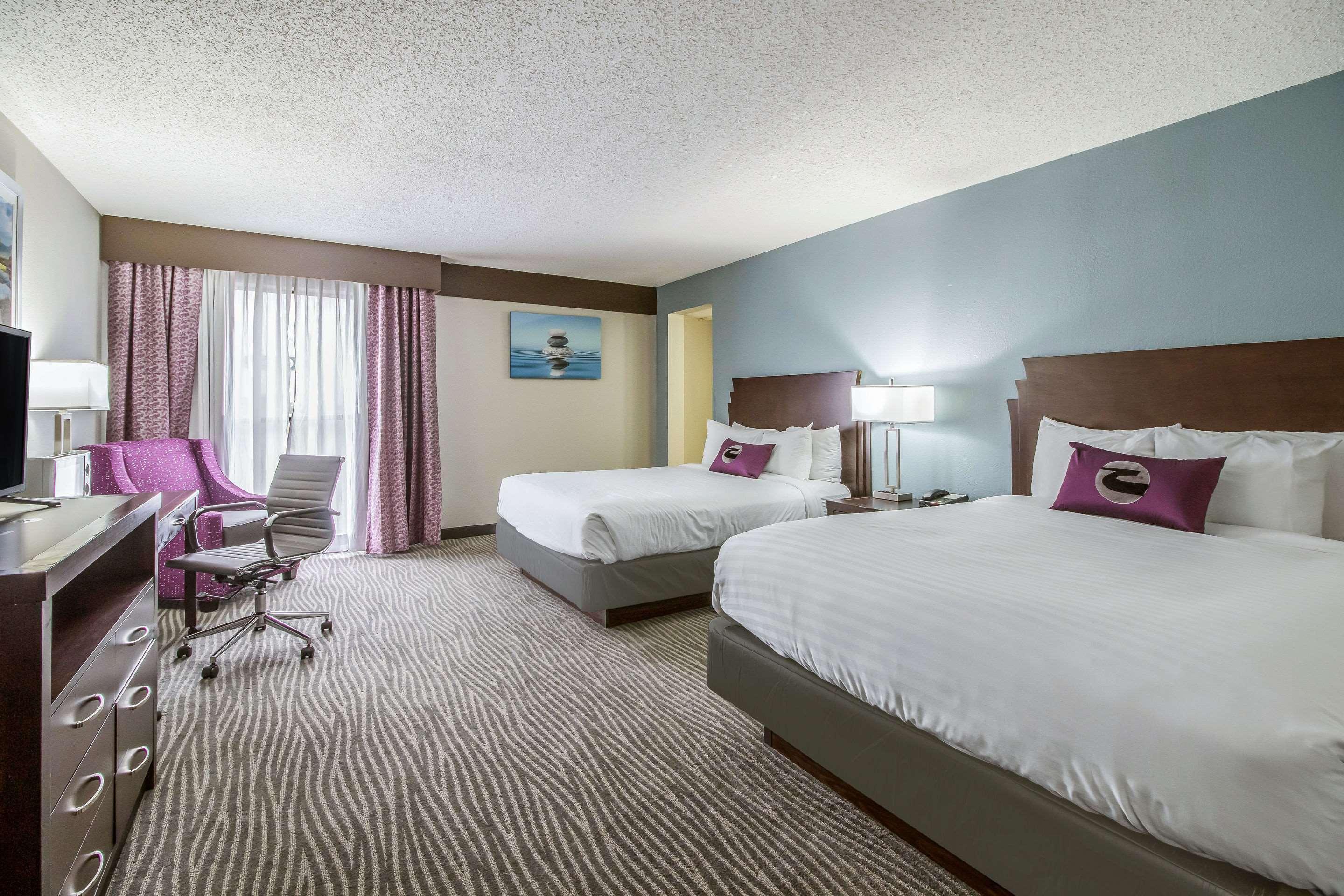 Clarion Northwest Hotel 3*