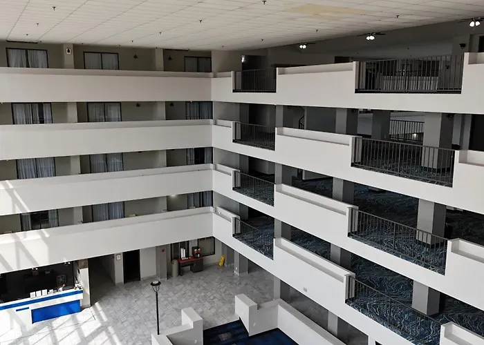 Clarion Hotel Jackson Northwest