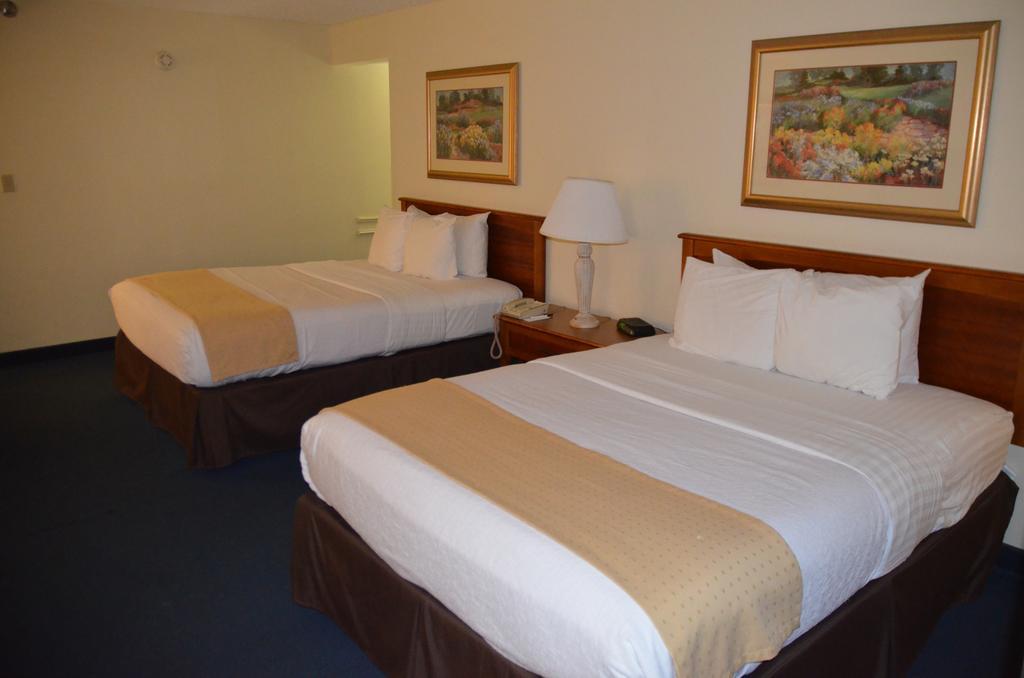 Clarion Northwest Hotel