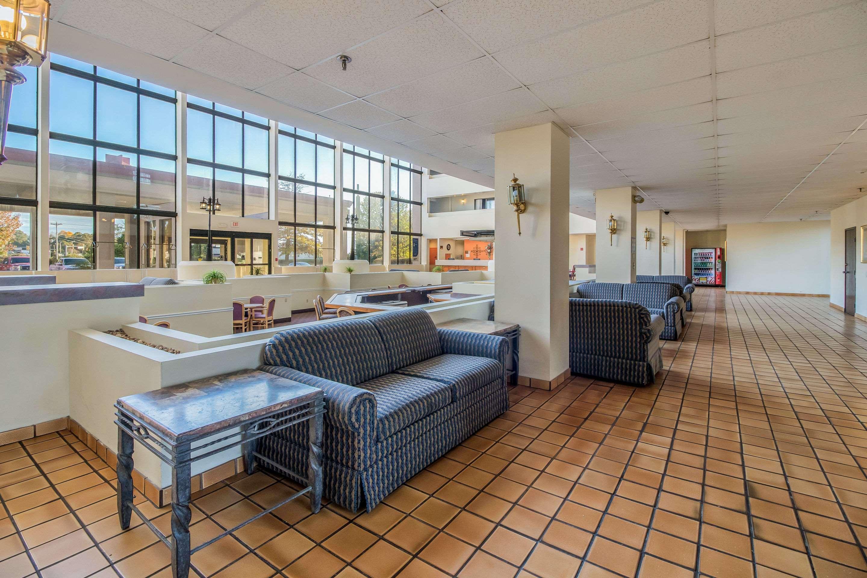 Hotel Clarion Northwest 3*