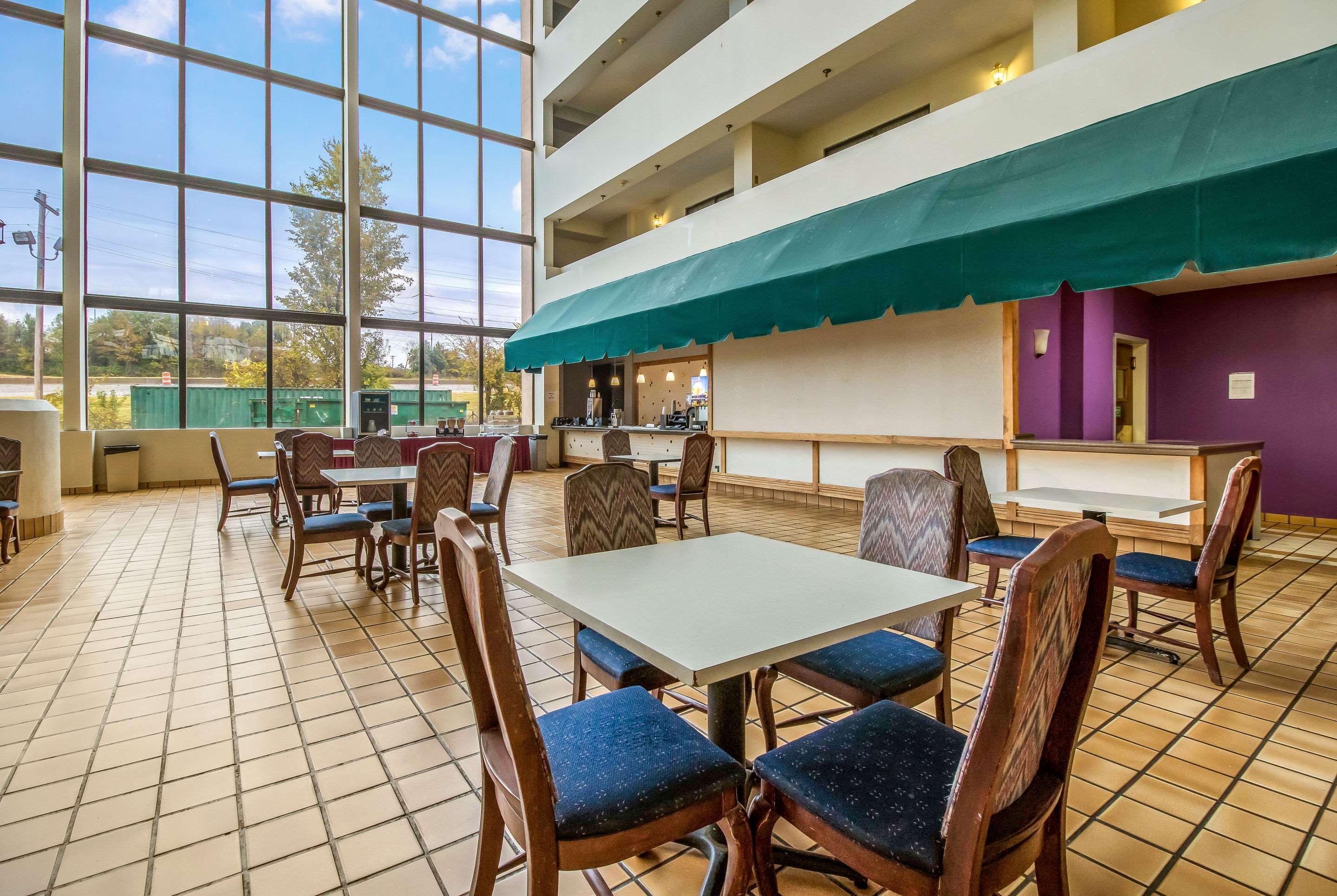 Hotel Clarion Northwest Jackson